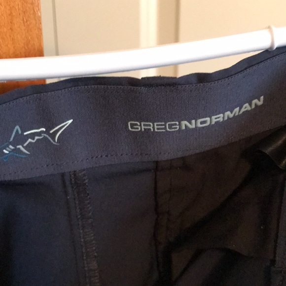 Greg Norman Mens Shorts - Picture 3 of 4